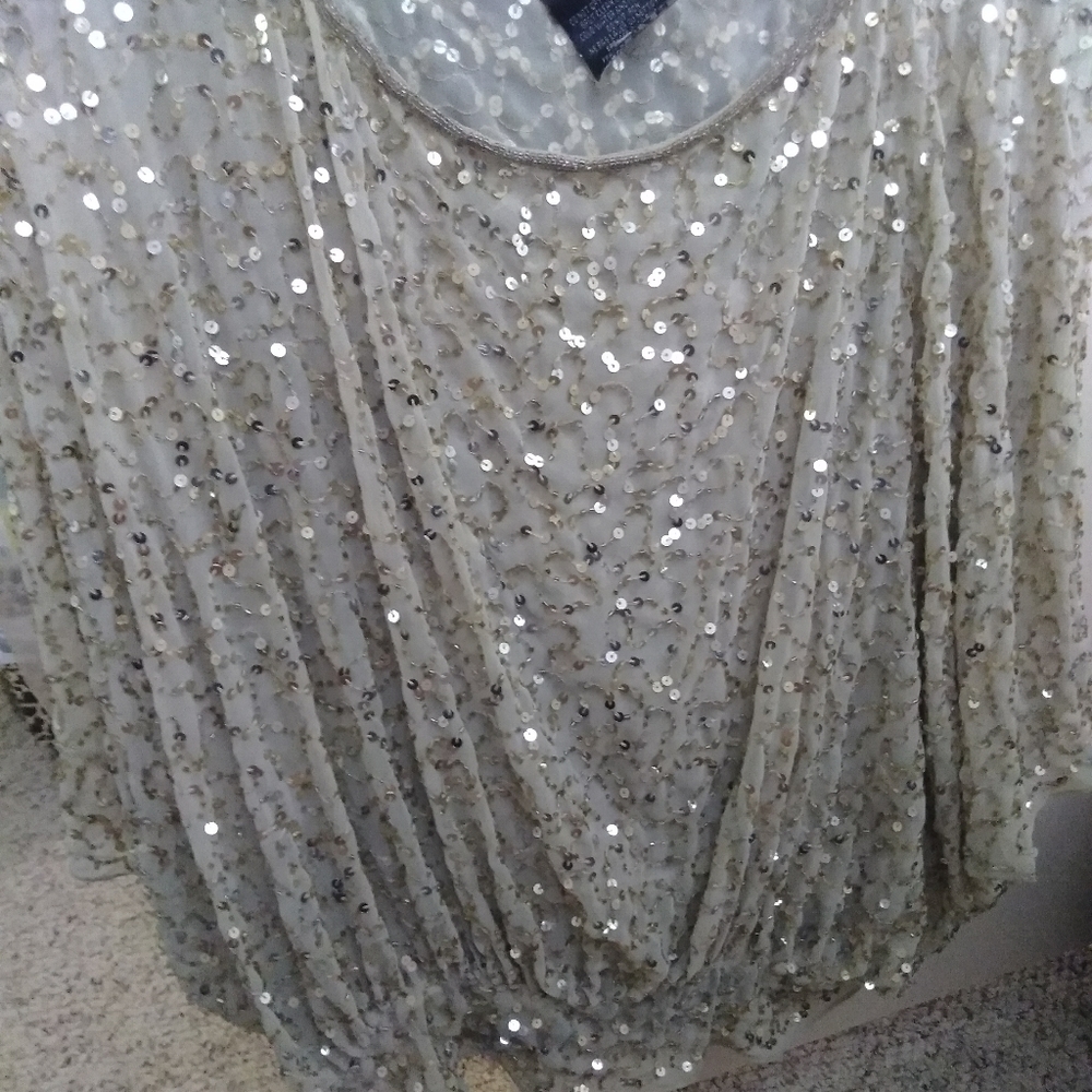 Tops - Picture 2 of 2